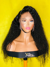 Load image into Gallery viewer, Kamaria - Closure