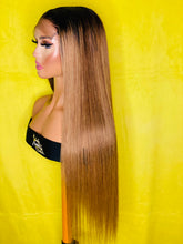 Load image into Gallery viewer, Bianca - Closure