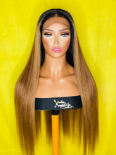 Load image into Gallery viewer, Bianca - Closure