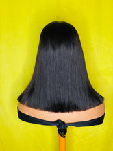 Load image into Gallery viewer, Jocelyne - Closure