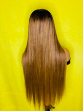 Load image into Gallery viewer, Bianca - Closure